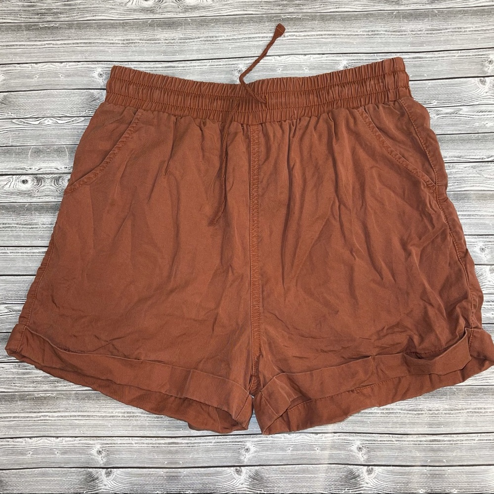Universal thread Women’s - Size XS Copper Shorts.